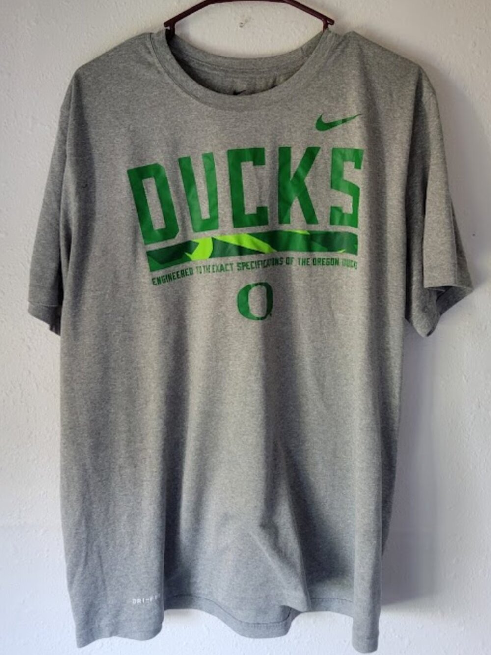 Nike Oregon Ducks Dri-FIT T-Shirt Men's XL Gray Athletic Tee
